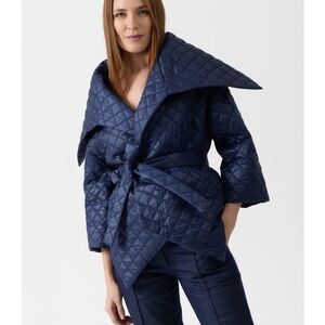 Izabela Mandoiu Short asymmetric jacket in navy blue quilted fabric